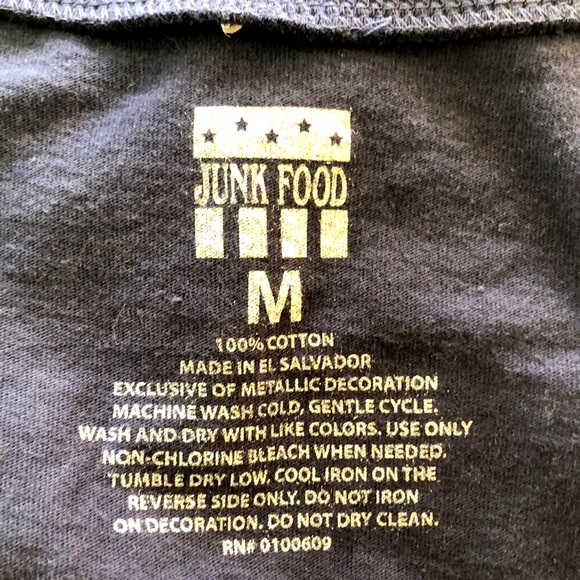 NEW ENGLAND PATRIOTS T-SHIRT•sz M - Picture 6 of 7